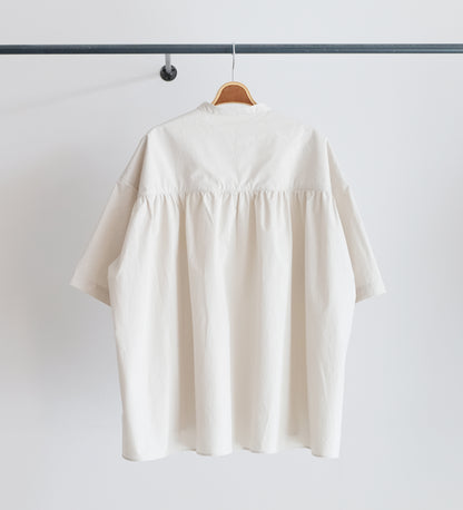 PULLOVER GATHERED HALFSLEEVE SHIRT
