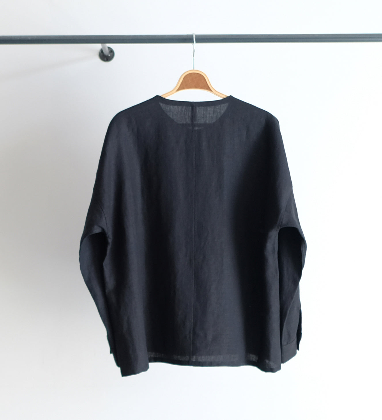 NO COLLAR SQUARE SHIRT