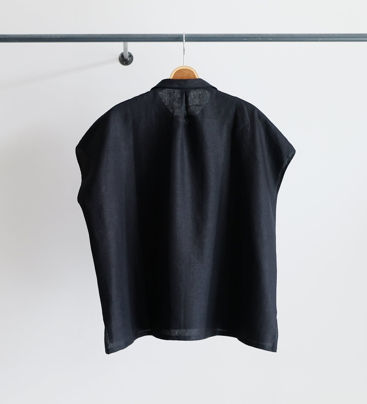 WIDE SQUARE FRENCH SLEEVE SHIRT
