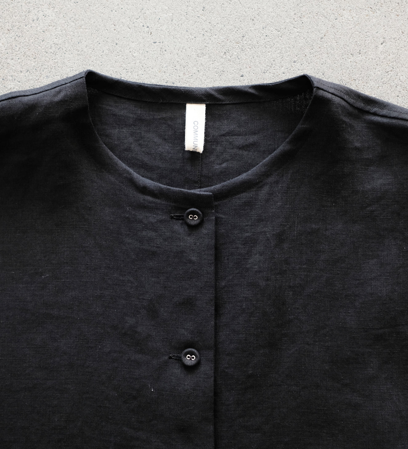NO COLLAR SQUARE SHIRT