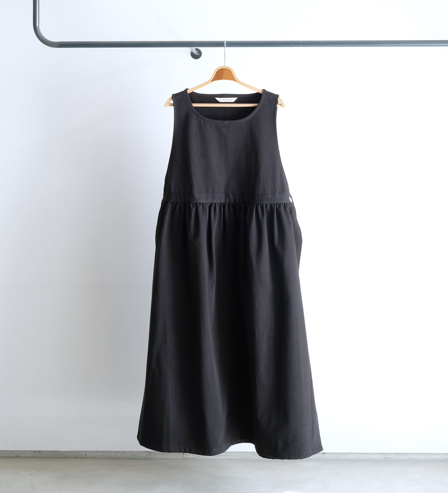 APRON GATHERED DRESS
