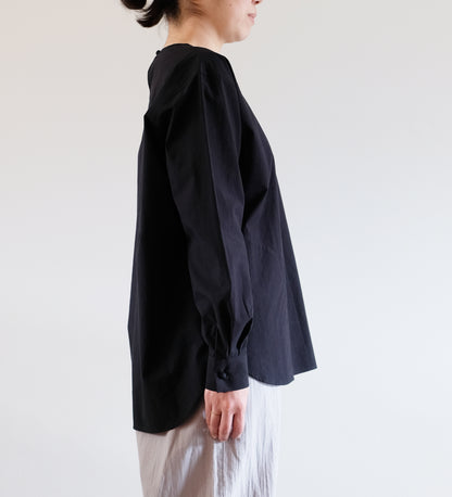 CREW NECK POCKET SHIRT