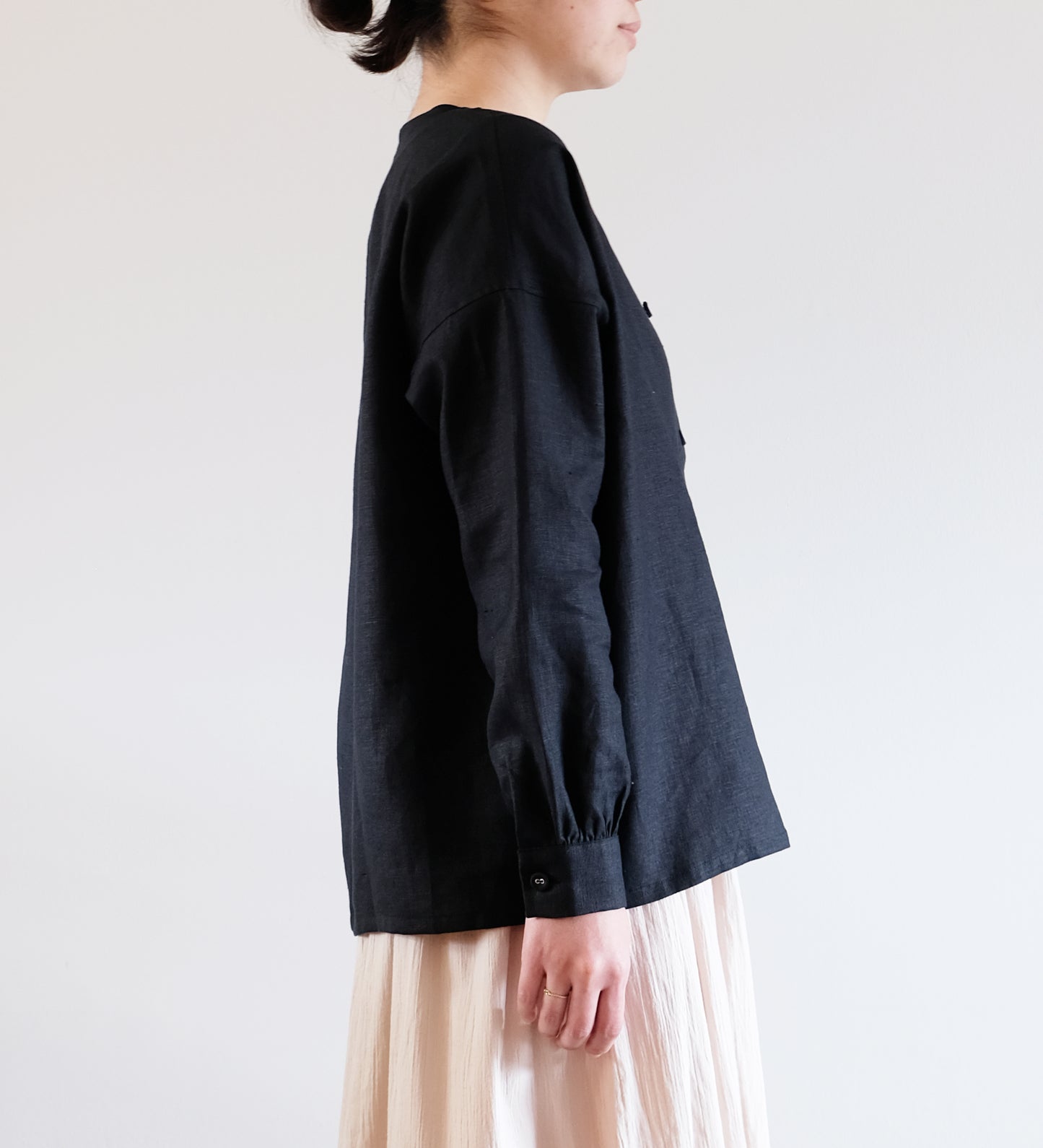 NO COLLAR SQUARE SHIRT