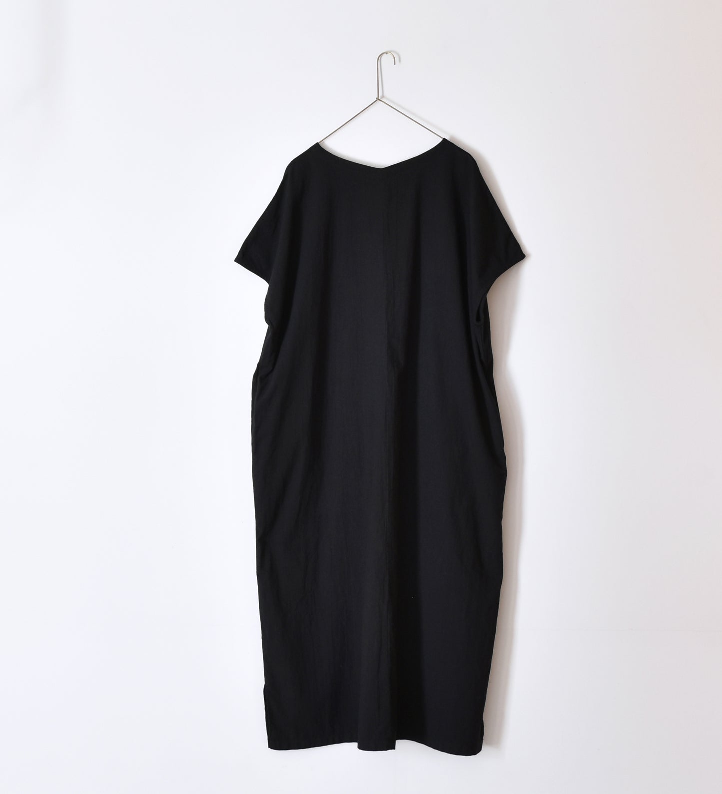 VNECK FRENCH SLEEVE ONEPIECE［FUMI］