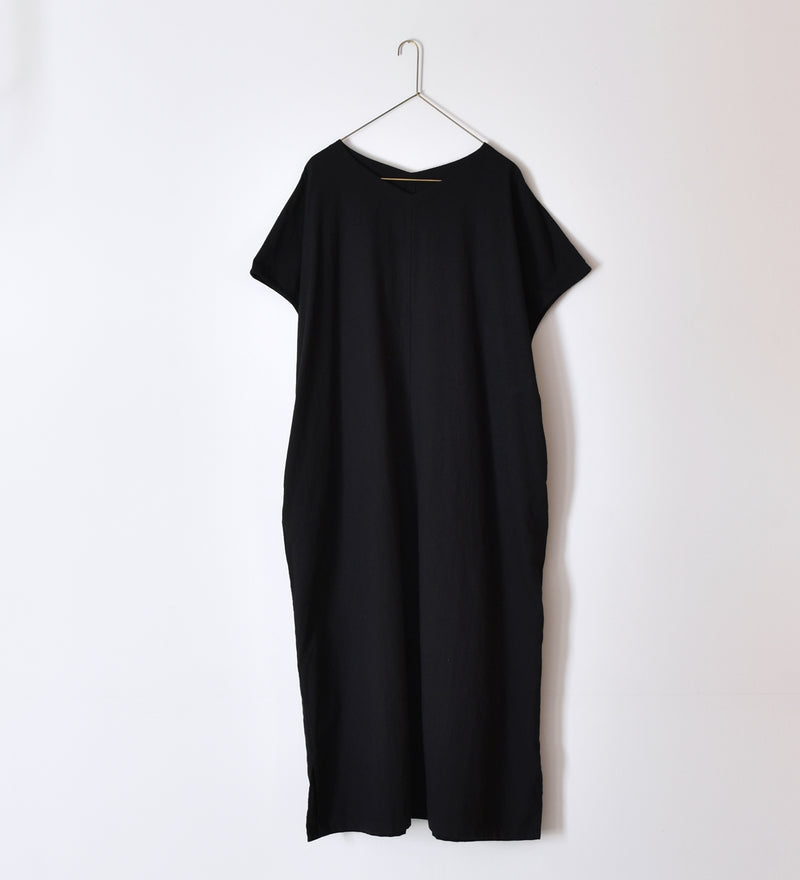 VNECK FRENCH SLEEVE ONEPIECE［FUMI］