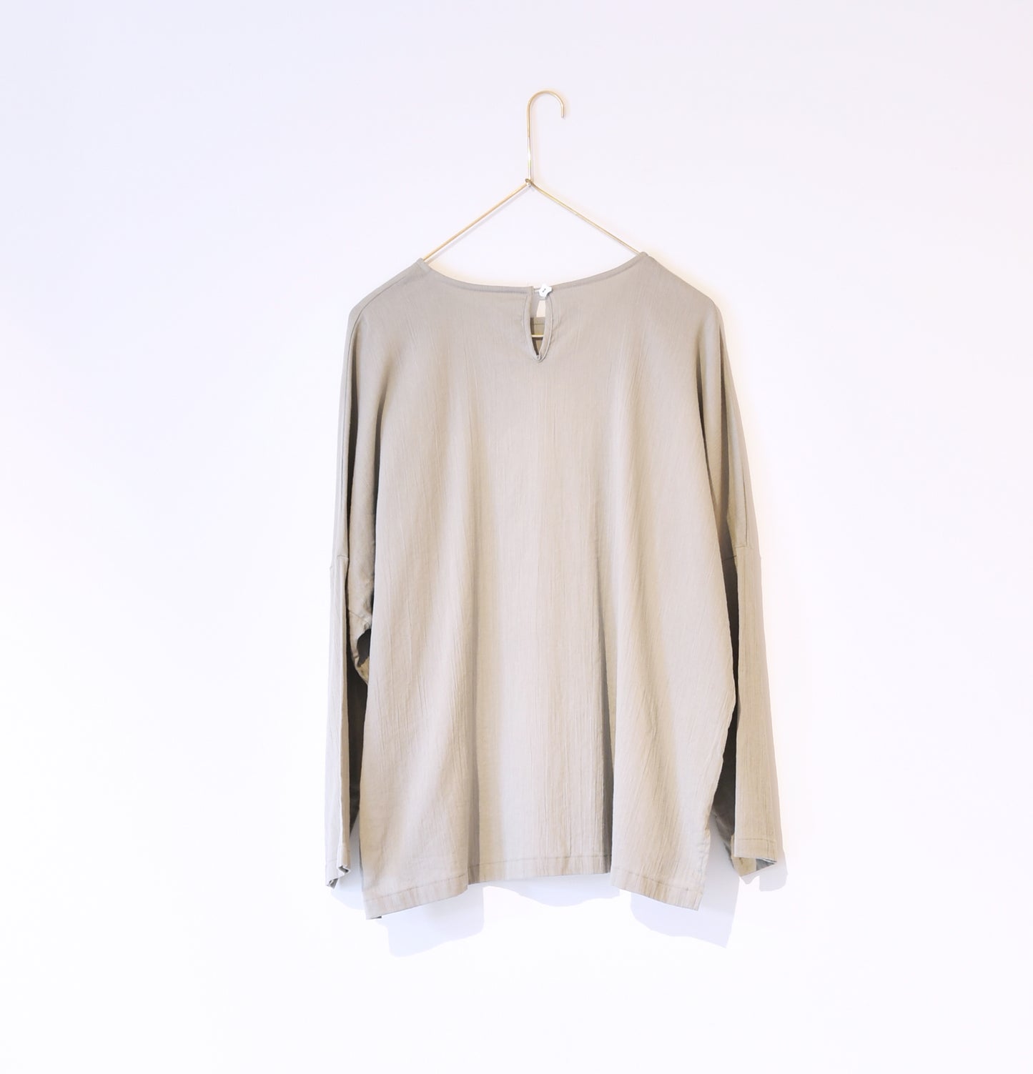 CREW NECK LONG SLEEVE SHIRT［OUI］