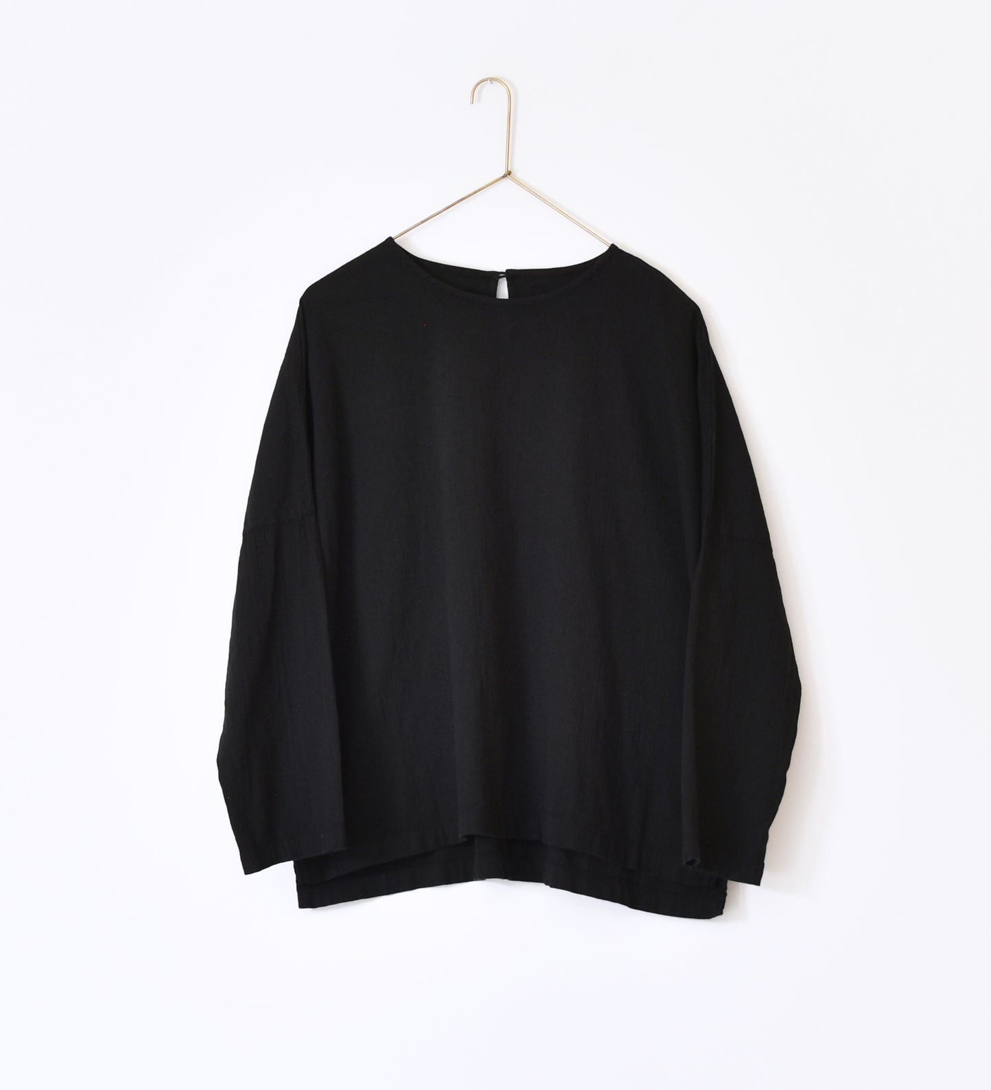 CREW NECK LONG SLEEVE SHIRT［OUI］