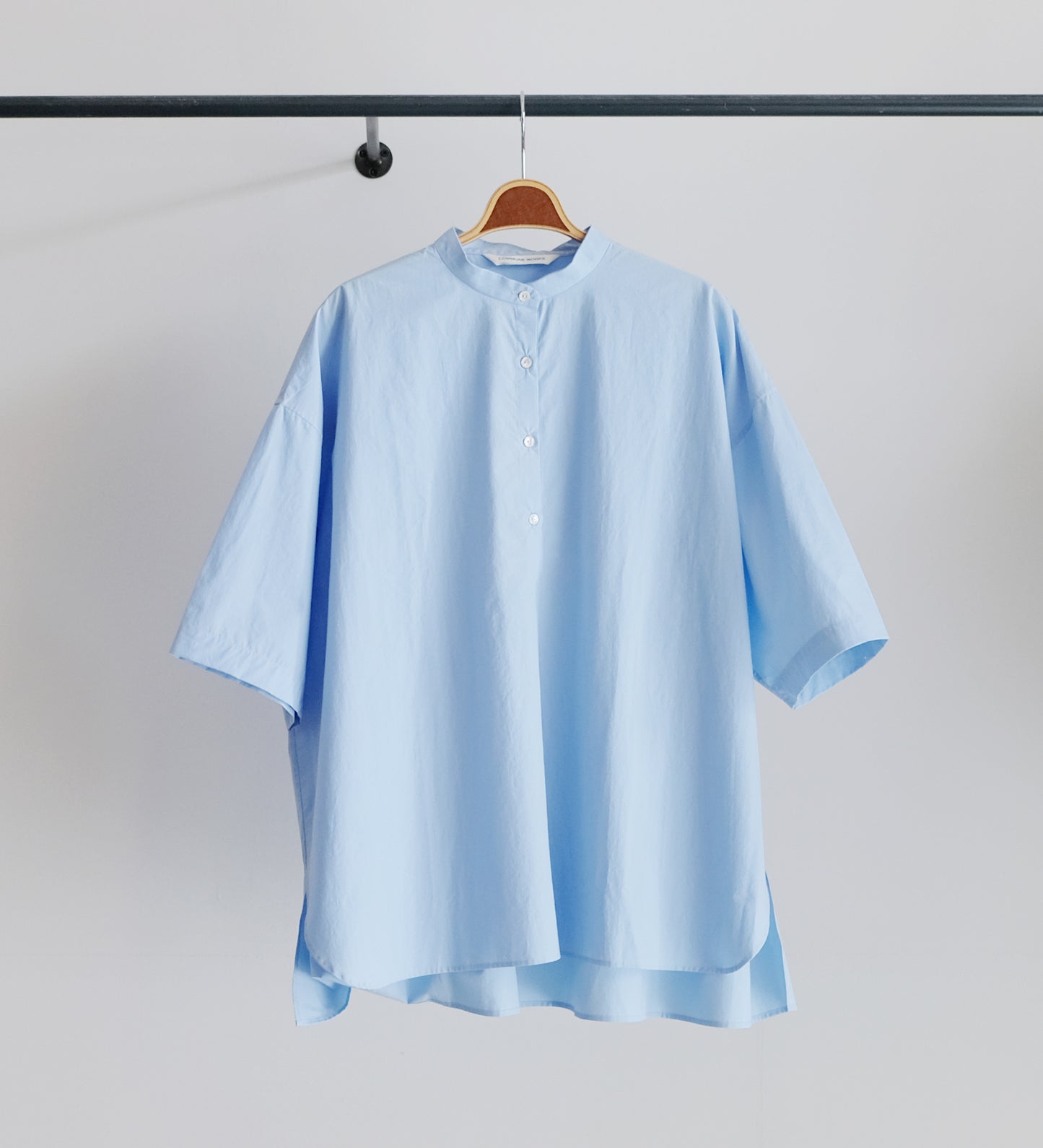 PULLOVER GATHERED HALFSLEEVE SHIRT