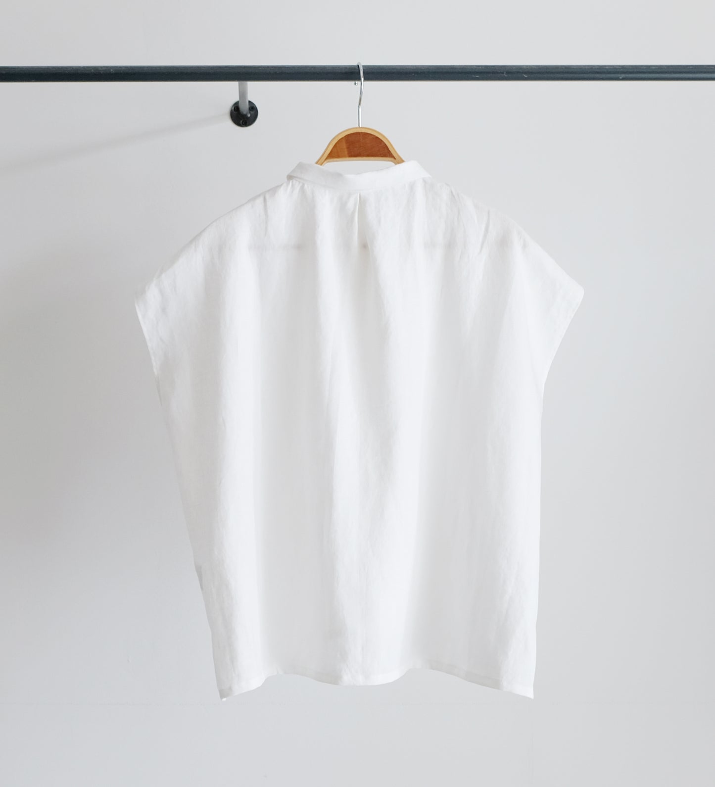 WIDE SQUARE FRENCH SLEEVE SHIRT